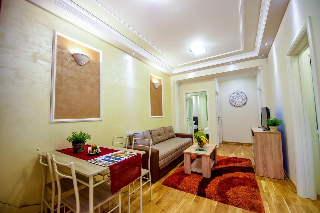 Apartment Sweet House Politika เบลเกรด ภายนอก รูปภาพ